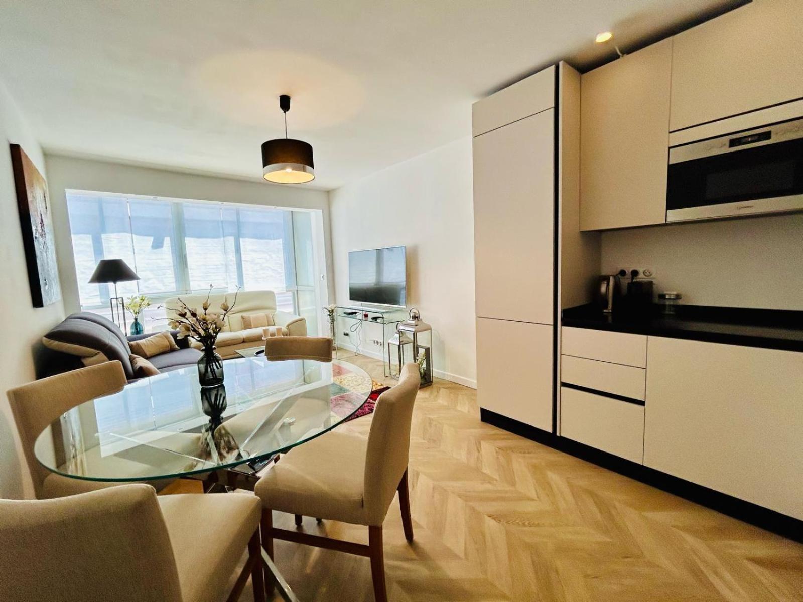 Proche Monaco , 600m De La Apartment *