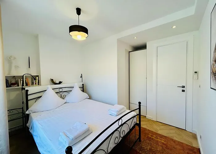 Appartement Proche Monaco , 600M De La Plage